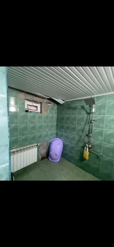 sekis sati: Gəncə, 3 otaqlı, Köhnə tikili, 4 kv. m — 5