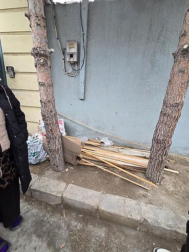 VAZ (LADA): VAZ 2106, berj rəng, sedan kuzov. Xüsusiyyətlər: - Klassik 4 qapılı — 10