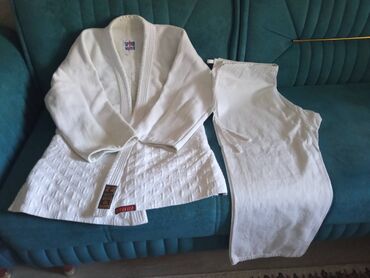 İdman formaları: Judoki. Normal vəziyyət. Orginal. Təzəsini qiyməti 200-220 manat. Real lalafo.az -da İdman formaları: Judoki. Normal vəziyyət. Orginal. Təzəsini qiyməti 200-220 manat. Real