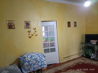 большой дом кант: Барачный, 35 м², 2 комнаты, Собственник, Косметический ремонт