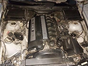 bmw 320 1994: BMW 5 series: 2.5 l | 1996 il Sedan — 7