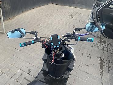 Скутеры: Скутер M 8(бензиновый), городской класс 50–125 см³. Основные — 3