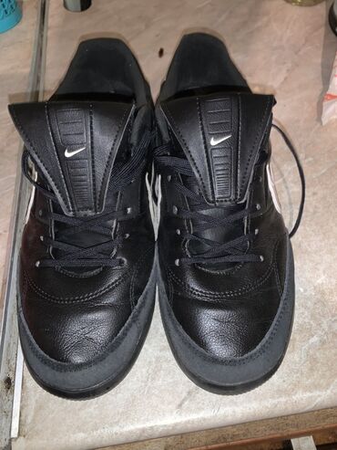 футбольный бутс: Кроссовки Nike Premier - Модель: Nike Premier (надпись Premier на