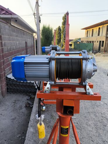 Аренда инструментов: Домкрат гидравлический Мини Кран Строительный электрический Арендага — 12