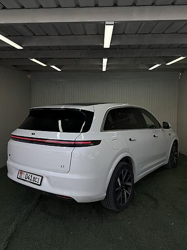 3 7v: Lixiang L7: 2023 г., 1.5 л, Автомат, Гибрид, Внедорожник — 4