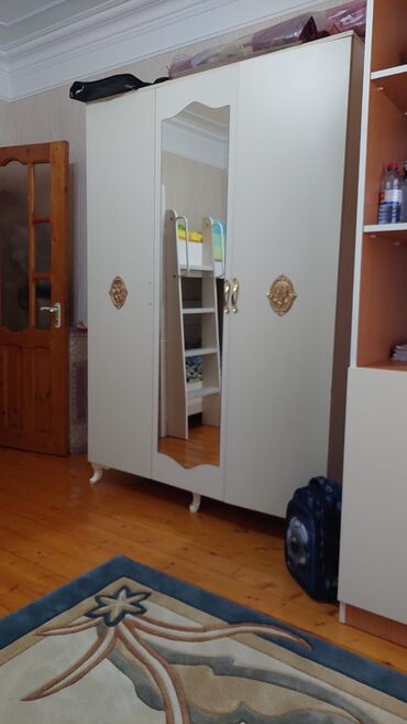 деталировка мебели: İşlənmiş, Açılan, 3 qapılı Düz dolab, Qarderob, paltar dolabı