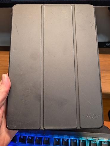 Планшеты: Apple iPad 9 поколения, 64 ГБ, Silver + чехол ProCase Привозной из — 2