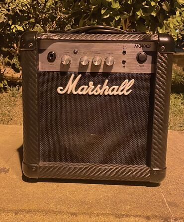 İncəsənət və kolleksiyalar: Elektron gitara, Marshall, 6 sim, Yeni, Ünvandan götürmə, Pulsuz çatdırılma, Ödənişli çatdırılma
