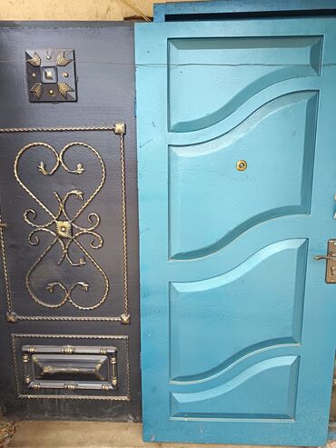 Потолок: Metaldan giriş qapısı - Material: polad/metal konstruksiya - Rəng