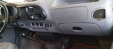 maşın kreditle: Ford Transit: 2.4 l | 1999 il 604651 km Universal