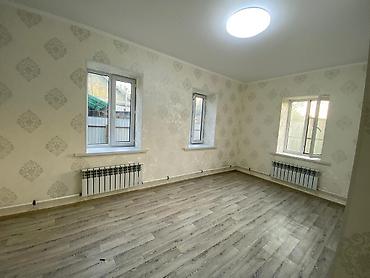 Продажа коттеджей и домов: 3 комнаты, 60 м², 2 соток, Бишкек, Собственник — 11