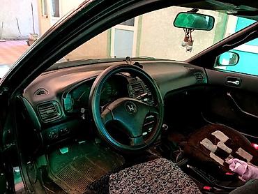 авто крепеж: Honda Accord: 1994 г., 2 л, Механика, Бензин, Седан — 8