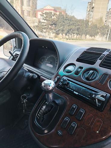 vito oturacaqlar: Mercedes-Benz Vito: 2.2 l | 2000 il Mikroavtobus — 7