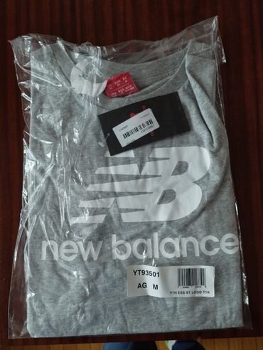 qara uşaq futbolkaları: For Kids !New Balance original 
T shirt футболка на 8-10 лет новая