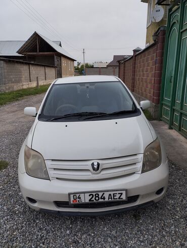митсубиси спес стар: Toyota ist: 2002 г., 1.3 л, Автомат, Бензин, Хетчбек