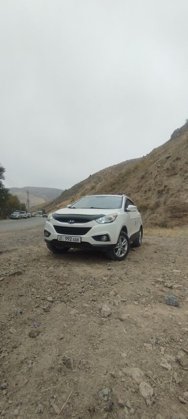 Hyundai: Hyundai ix35: 2012 г., 2 л, Автомат, Бензин, Кроссовер