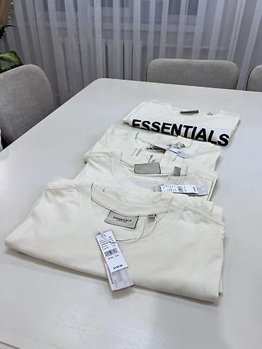 Мужские футболки ESSENTIALS Fear of God Доступен только в XXL размере