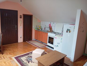 Stan na dan: Studio-stan — 14