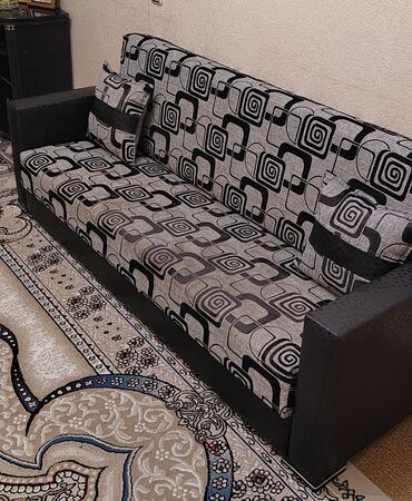 işlənmiş divanlar: İşlənmiş