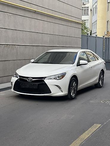 авто по гос номеру: Toyota Camry: 2017 г., 2.5 л, Автомат, Бензин, Седан — 2