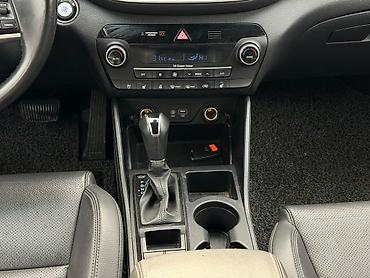 Hyundai: Hyundai Tucson: 2019 г., 2 л, Автомат, Дизель, Внедорожник — 5