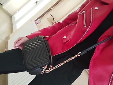 michael kors torbice: Crna ženska crossbody torbica sa štepom u obliku cik-cak (chevron) — 1