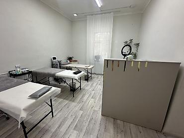 3 room flat: Аренда кабинетов в салонах красоты, 14 м², Для парикмахера, Для визажиста, Для лешмейкера — 2
