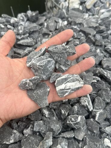 Süni güllər: Məhsul: Landşaft və dekorativ təbii daşlar Təsvir: - Çay daşları -da lalafo.az — 8 Süni güllər: Məhsul: Landşaft və dekorativ təbii daşlar Təsvir: - Çay daşları — 8