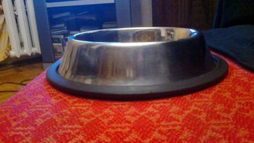 миска для животных: Продаю новую миску 400 гр, для котов и собак Мелких пород диаметр