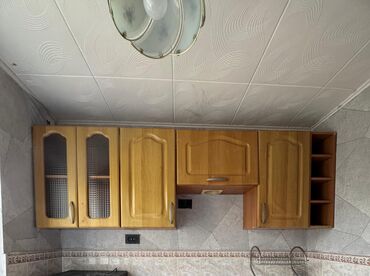 кухонный шкаф: Кухонный шкаф, Б/у, Навесной, Без мойки, МДФ