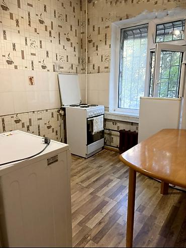 105: 2 комнаты, 50 м², 11 мкр 105 серия, 1 этаж, Косметический ремонт — 1