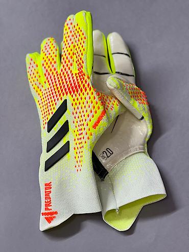 футбол: Вратарские перчатки adidas красного цвета придает особый вид и — 4