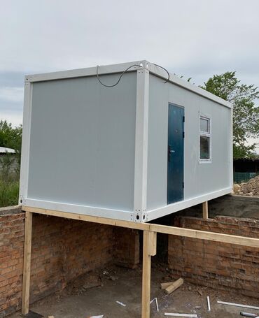 Контейнеры: Модульный контейнер серого цвета с дверью и окном Подходит для — 2