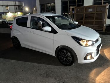 автомат машина: Chevrolet Spark: 2017 г., 0.1 - engine capacity л, Автомат, Бензин, Хетчбек