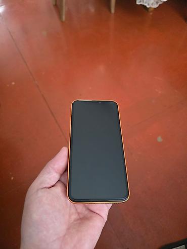 Apple iPhone: Narıncı, Face ID — 8