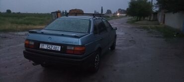 продаю матиз бишкек: Volkswagen Passat: 1991 г., 1.8 л, Механика, Бензин, Седан