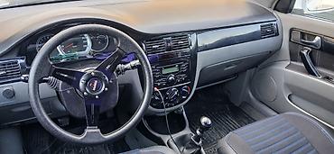 daewoo gentra 2014: Daewoo Gentra: 1.5 l | 2014 il Sedan — 1