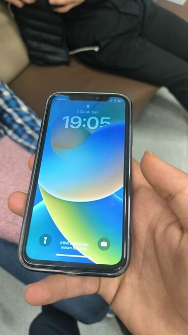 Apple iPhone: IPhone X, 64 GB, Jet Black, Zəmanət, Simsiz şarj, Sənədlərlə