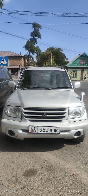 трёхдверный: Mitsubishi Pajero iO: 2001 г., 0.2 л, Автомат, Бензин, Внедорожник — 2