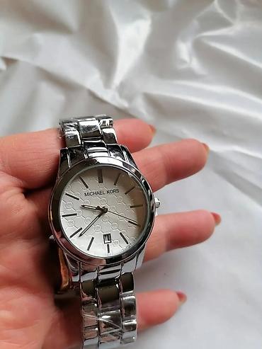 Ručni satovi: Ženski ručni satovi – elegantni modeli sa metalnim narukvicama - — 17