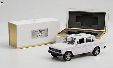 canta modelləri: Model avtomobil – White Edition - Klassik sovet sedanının dəqiq mini — 2