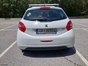 Peugeot: Peugeot 208: 1.2 l. | 2015 έ. 123000 km. Χάτσμπακ — 2