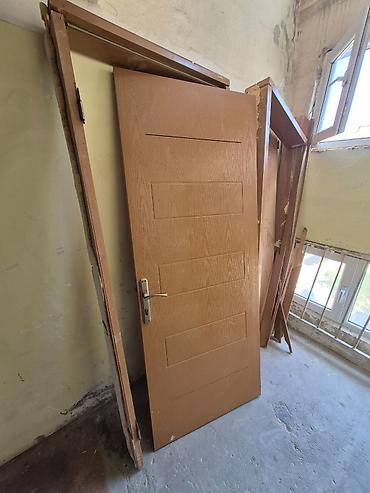 Digər mebel: 2 eded otaq qapisi. Satilir. 
Olcu 
H 2.08
En 90
Yeni sokulub — 1