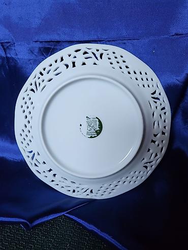 Ostali kućni dekor: Dekorativni tanjir Schummann Zapadna Nemacka 1981g+ Porcelanski — 8