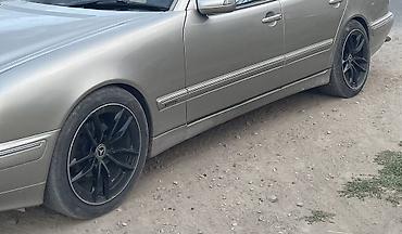 bud e9: Mercedes-Benz E-Class: 2000 г. — 1
