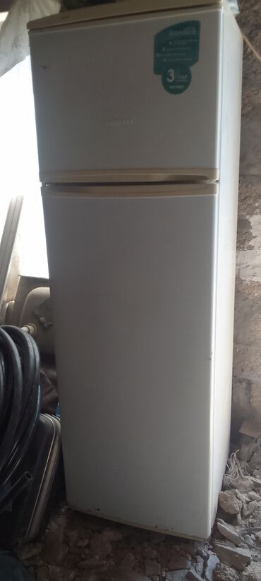 beko aa: 2 qapılı Indesit Soyuducu Satılır, rəng - Ağ