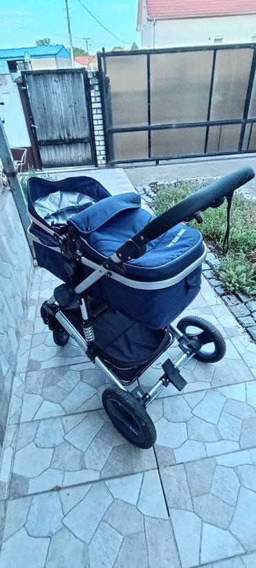 Kolica za bebe: Prodajem decija kolica za decaka. Teget plava — 9