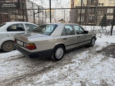 Mercedes-Benz: Mercedes-Benz E-Class: 1989 г., 2.3 л, Механика, Бензин, Седан