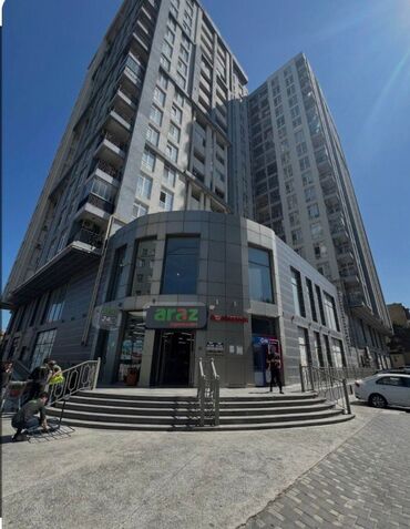2 комнатные квартиры в хырдалане: Badamdar Araz Marketin Ustu 18/13 mertebesi 2 otag 75 kv.m Temirli