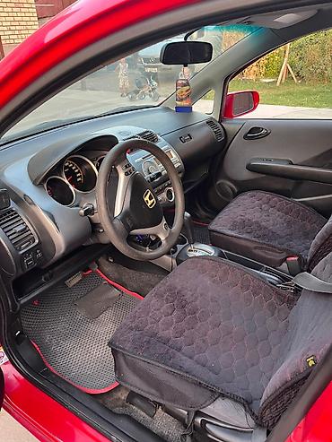 красный материал: Honda Jazz: 2006 г., 1.5 л, Автомат, Бензин, Хэтчбэк — 7